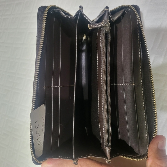 GUCCI Monogram Bow Zip Around Wallet Brown - Picture 5 of 10